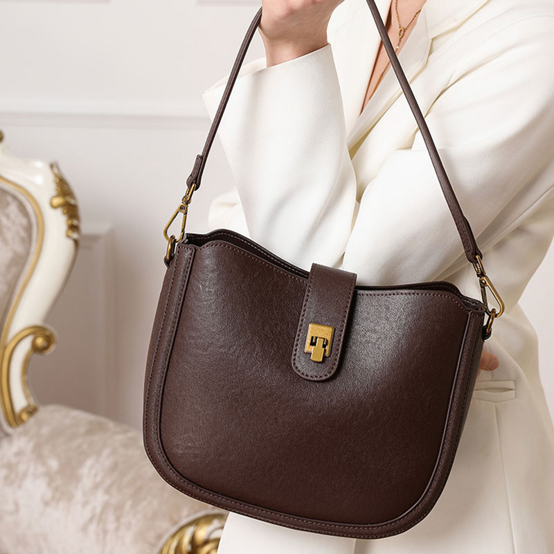 New Cowhide Women‘s Shoulder B - Interior Design News avaliação e preço